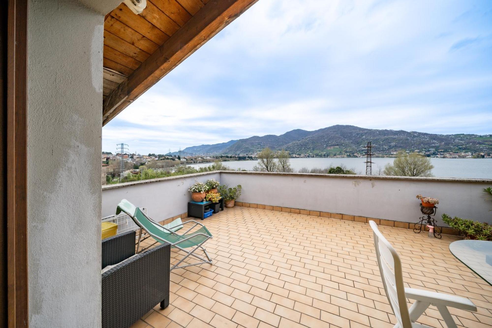 Terrazzo Sul Lago ليكو المظهر الخارجي الصورة